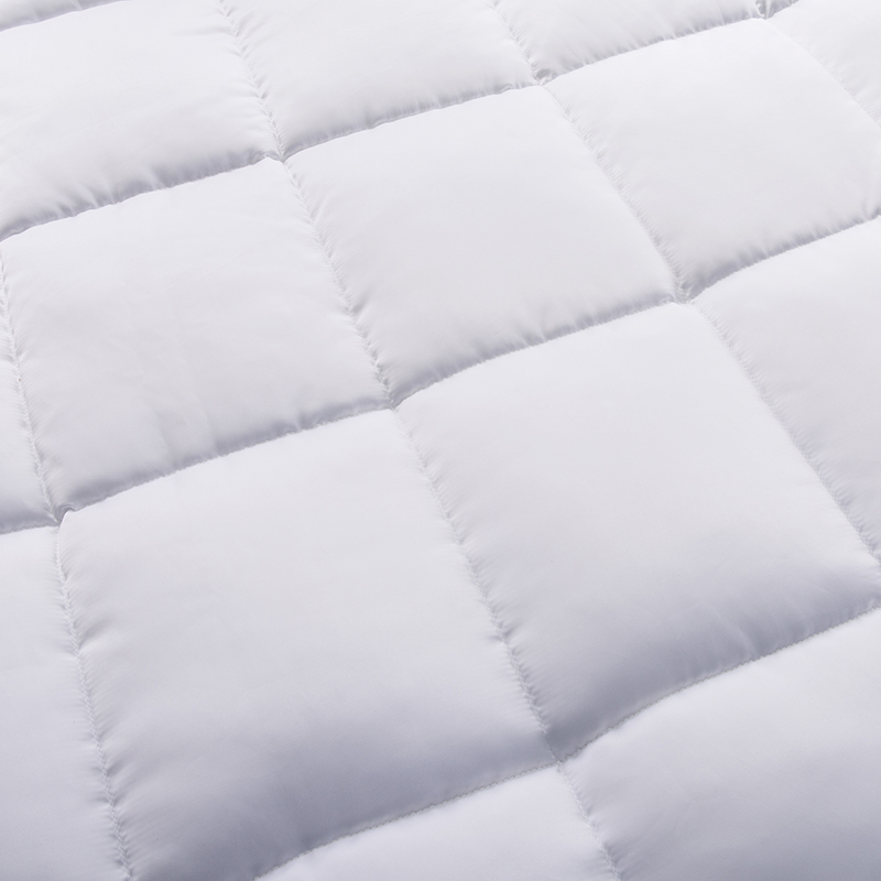 Silky soft toning quilt