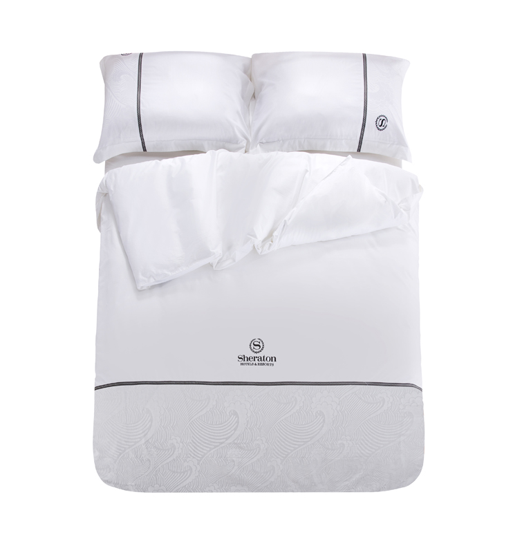 REAL TEXTILE Hotel 100% Cotton White 300 Thread Count Colored Piping& embroidery logo Bedding Sets